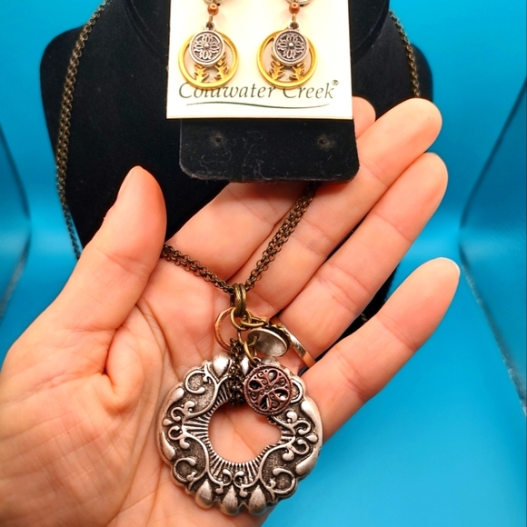 Coldwater Creek Tri Tone Texture Long Necklace and Earrings! - Picture 11 of 11